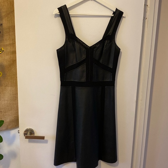 The sexiest little black dress there is! BCBG Maxazria size M - Picture 1 of 10